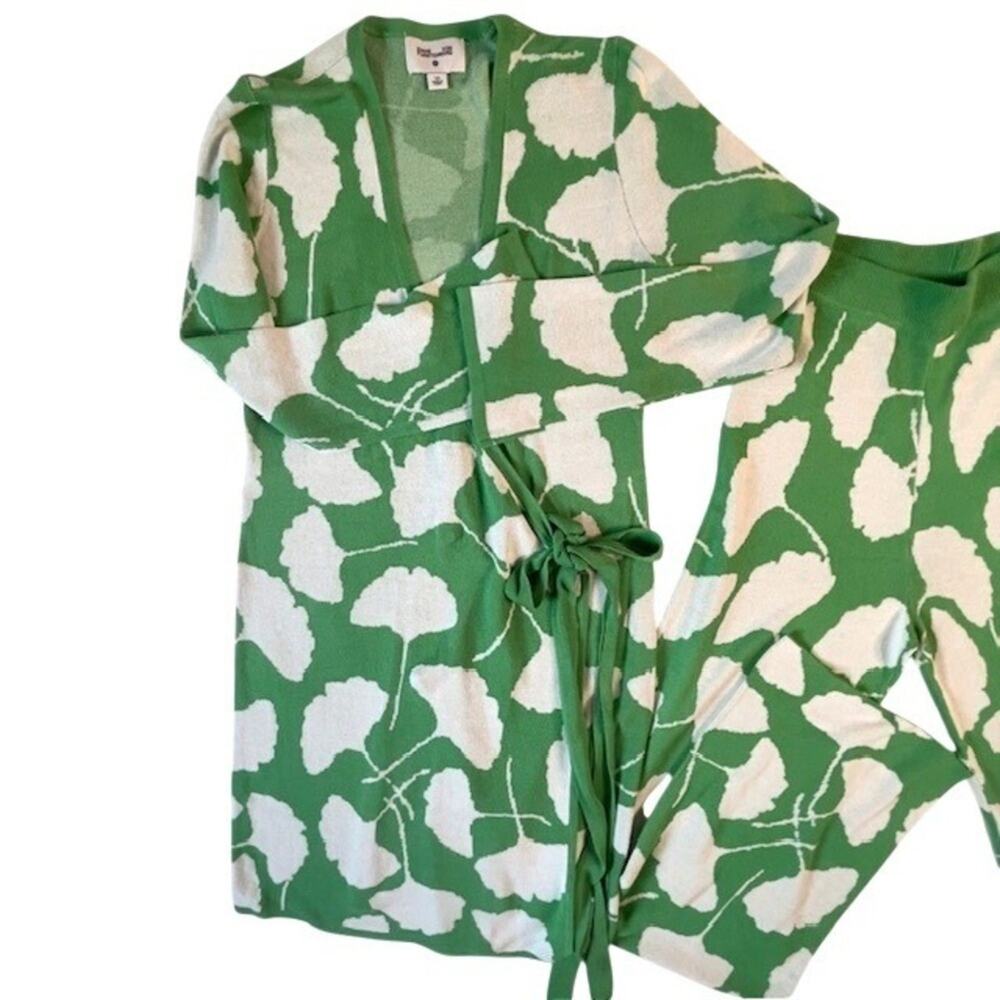 Diane von Furstenberg Wrap Top Pant Set Green Leaf Print Resort Quiet Luxury - Picture 9 of 14